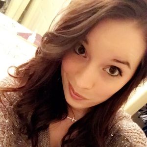 Meet your Posher, Kendra